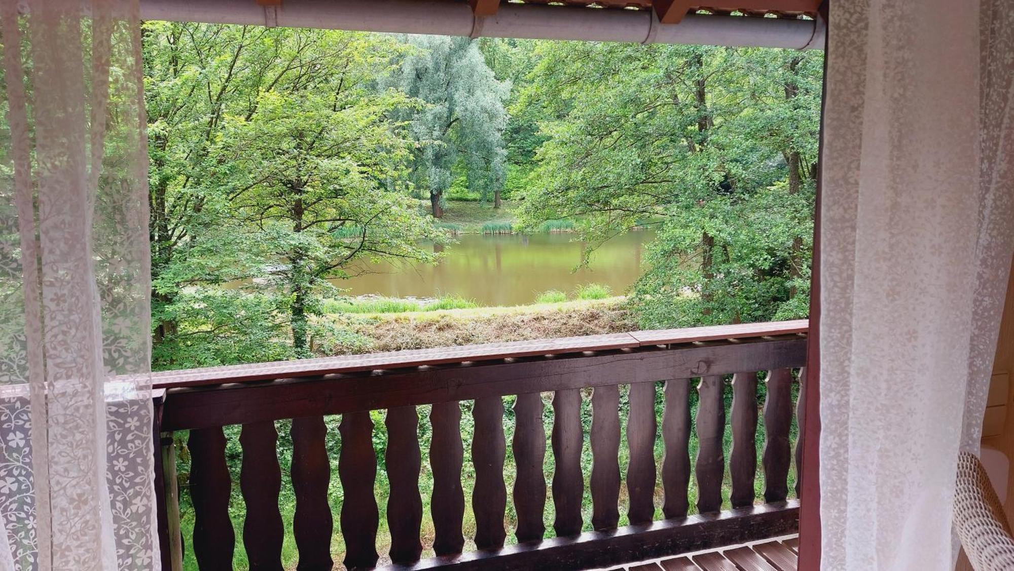 Gaestehaus Gerhardt Schweigen-Rechtenbach Esterno foto
