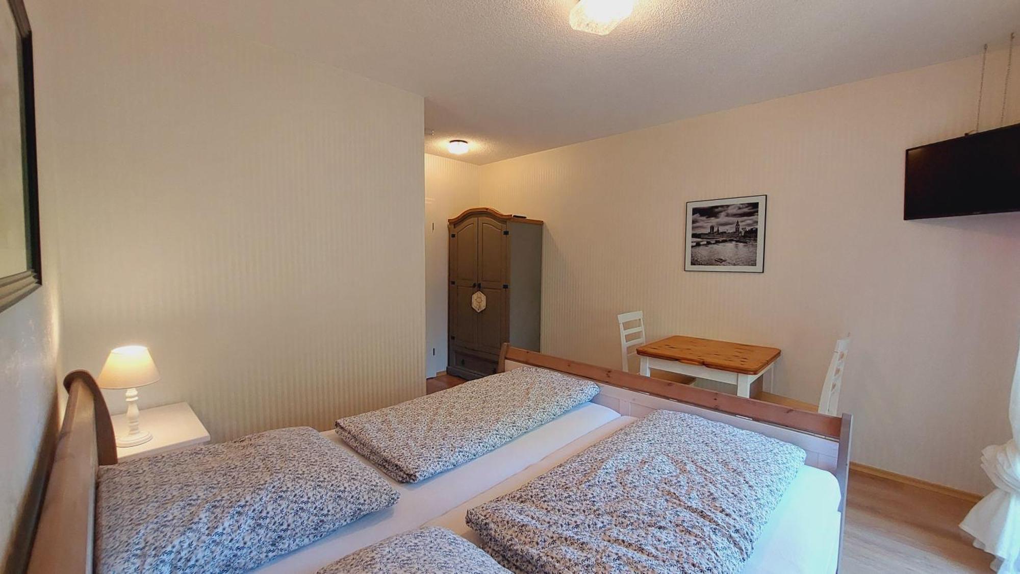 Gaestehaus Gerhardt Schweigen-Rechtenbach Esterno foto