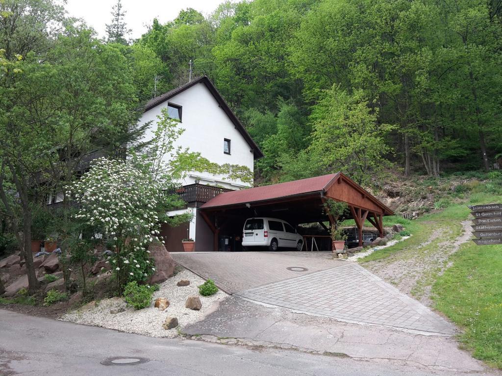 Gaestehaus Gerhardt Schweigen-Rechtenbach Esterno foto