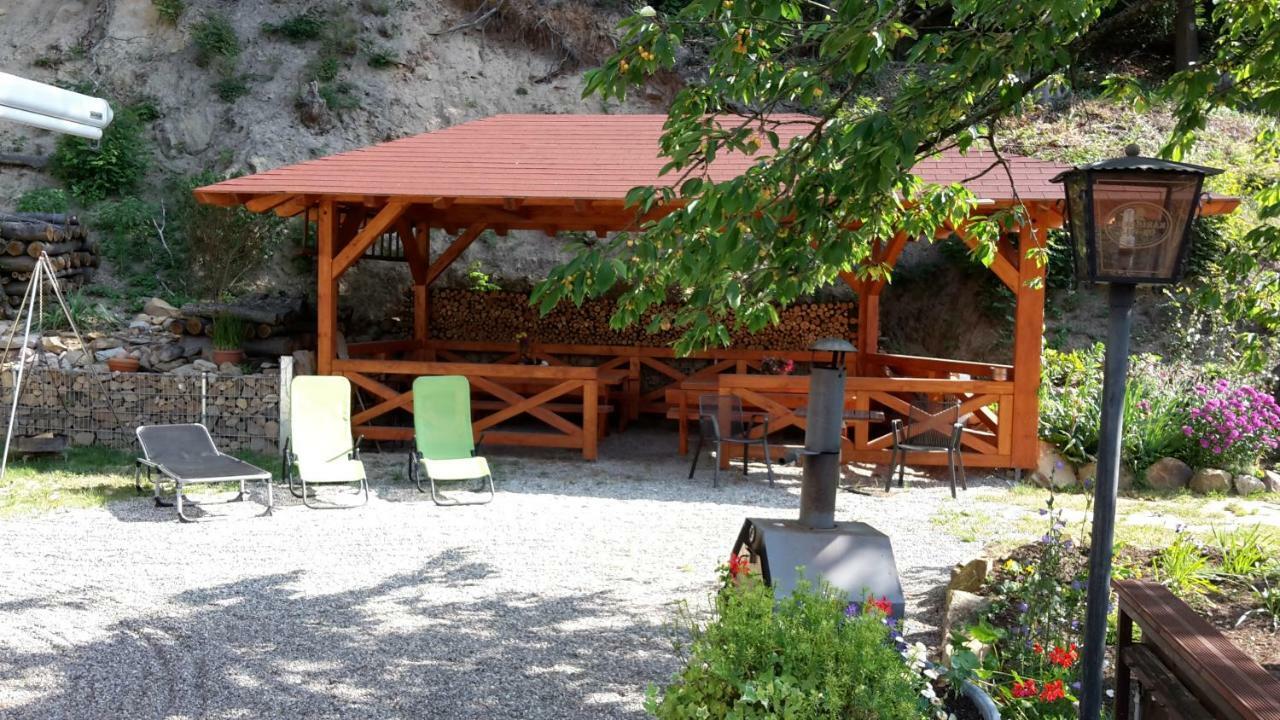 Gaestehaus Gerhardt Schweigen-Rechtenbach Esterno foto